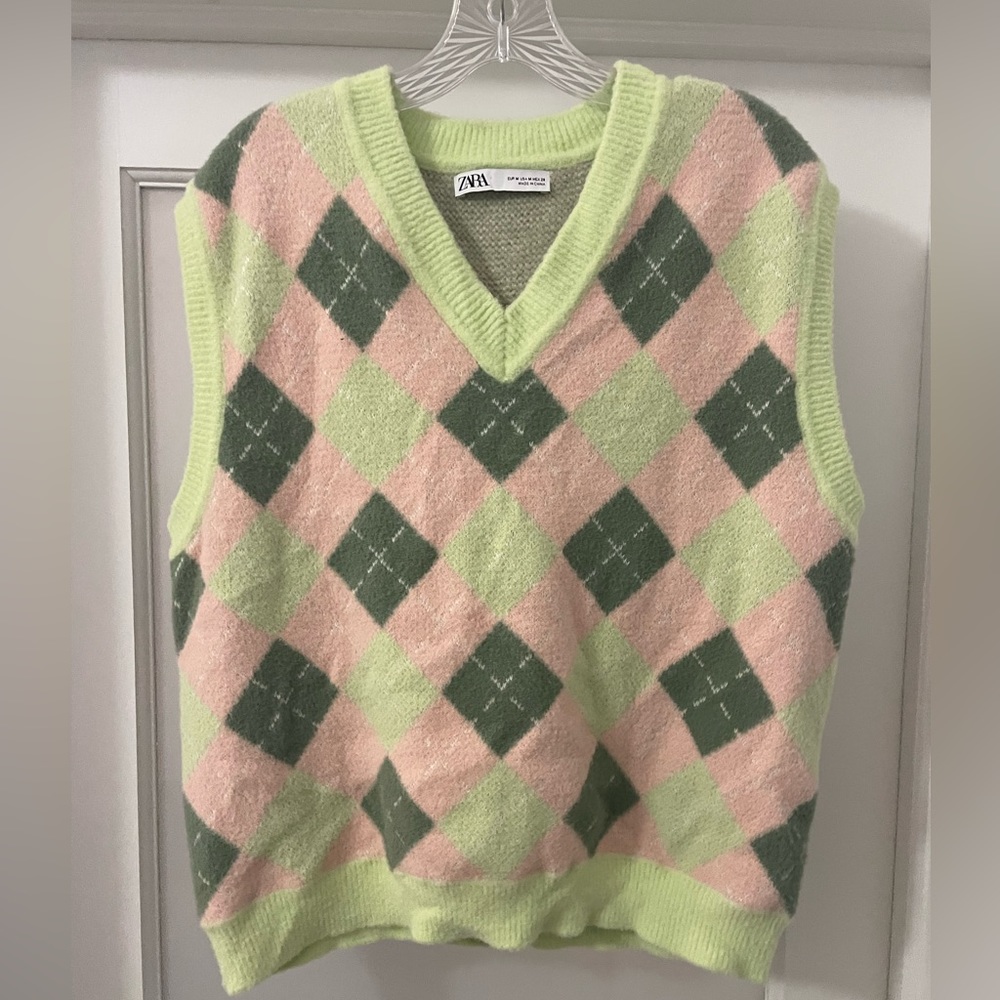 Zara oversized argyle sweater vest. Size M.